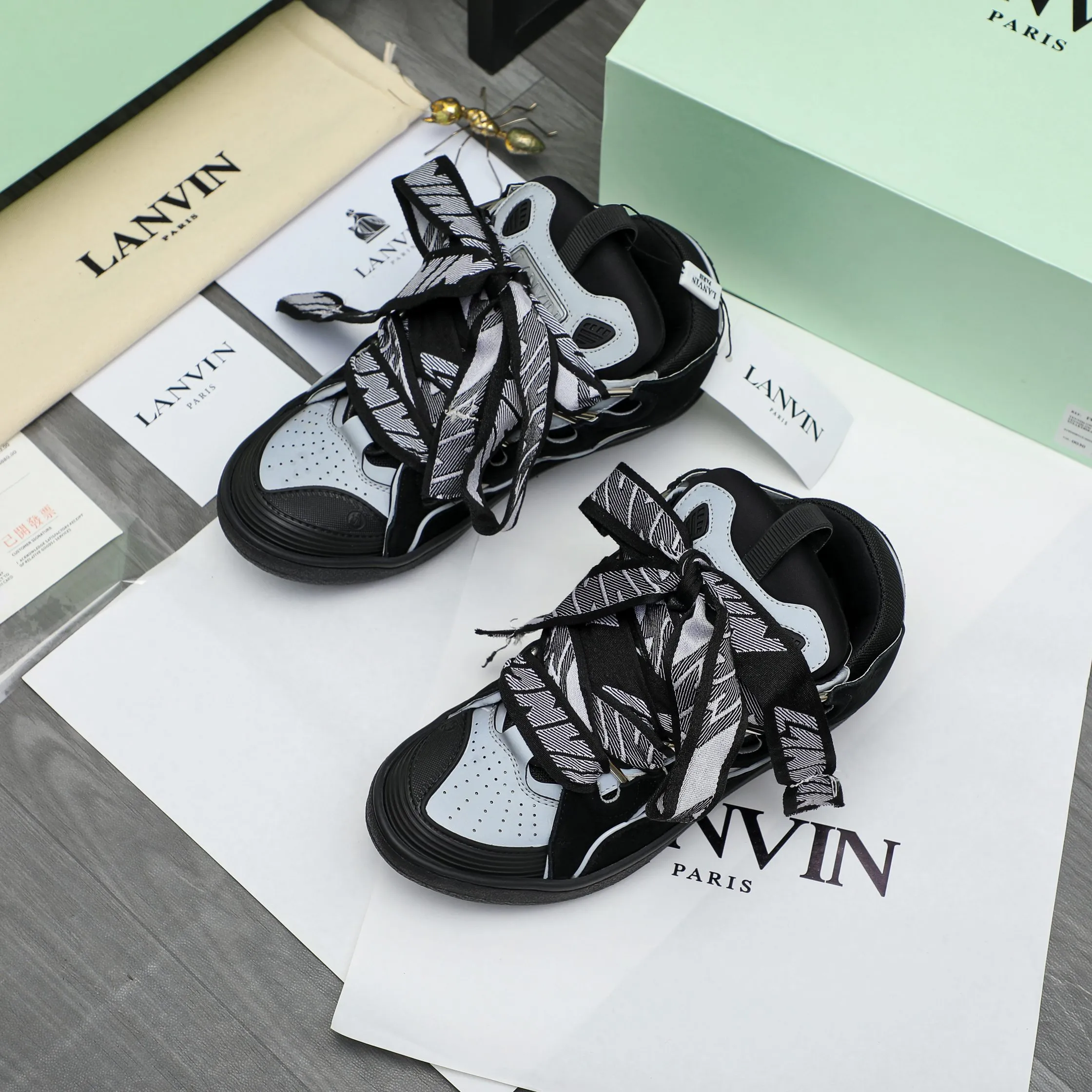 Men's shoes 💰740 [Lanvin] Lanvin high-end quality original casual shoes for couples - Upper: imported frosted cowhide stitched with breathable mesh - Lining: Lycra elastic lining - Outsole: original rubber outsole - Super high quality control·Fine workmanship: highlighted (high-end·luxury·grade) -Size: 36-45 (45 can be customized)